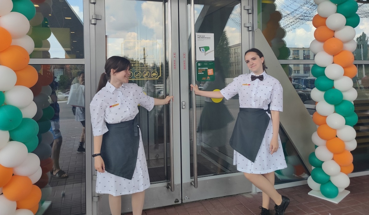 «Всё как в «Маке»: в Курске 5 июля открылся отечественный аналог McDonald's