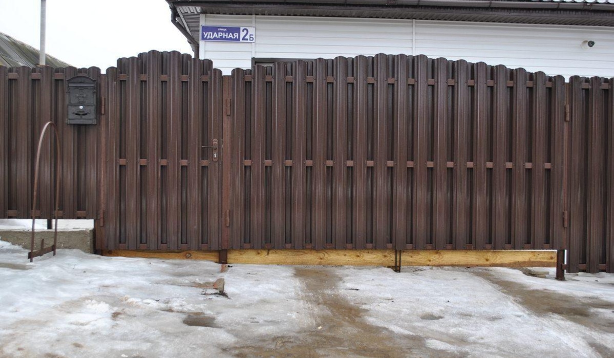 В Подмосковье 41-летний курянин украл забор и сдал его на металлолом