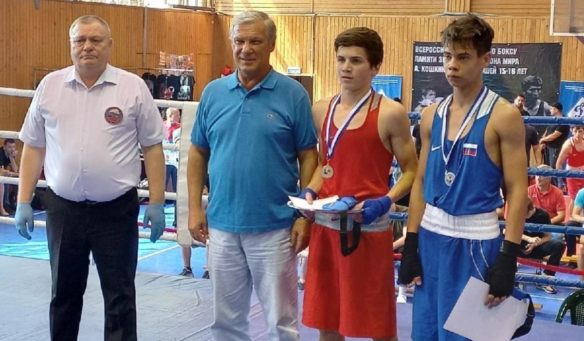 Юный курянин завоевал «золото» на Всероссийском турнире по боксу