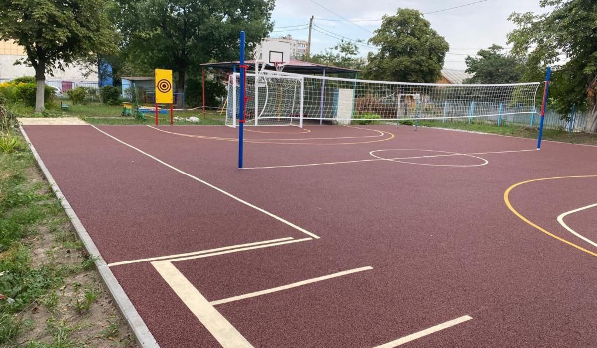 В Курске на территориях 6 детских садов появятся спортивные площадки
