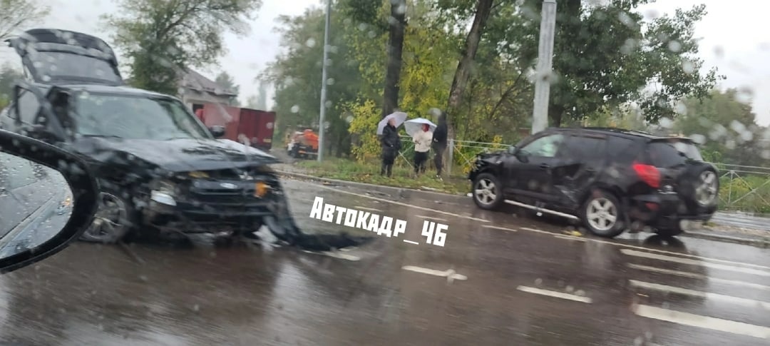 Под Курском 3 человека пострадали в дорожной аварии