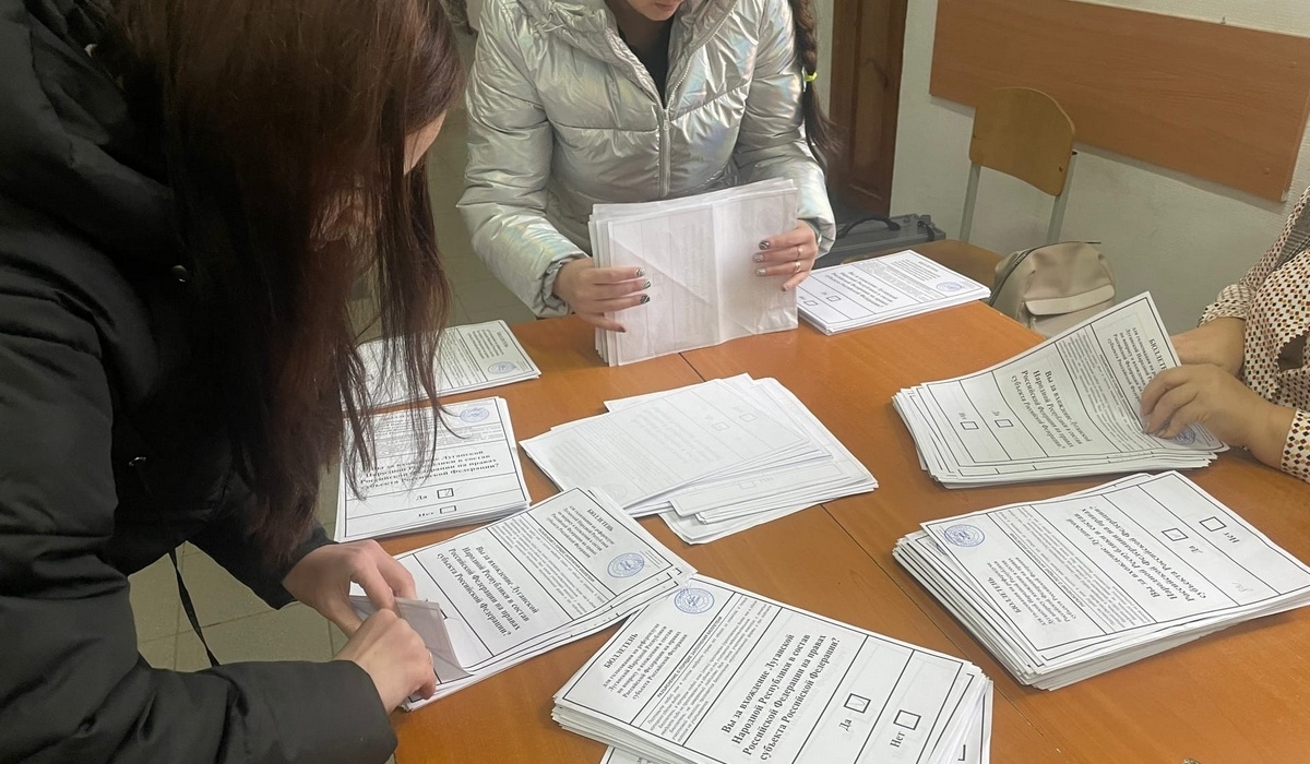 В Курской области завершилось голосование по вопросу вхождения в состав России