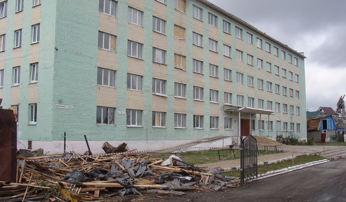 В Курске восстановление колледжа после урагана завершат до 5 ноября