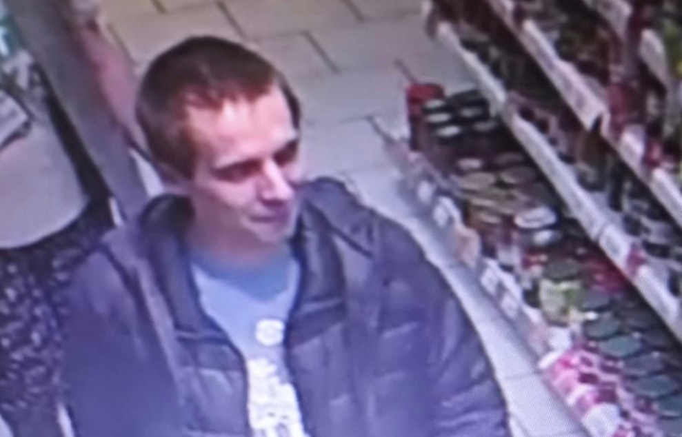 В Курске разыскивают подозреваемого в краже из магазина на улице К.Маркса