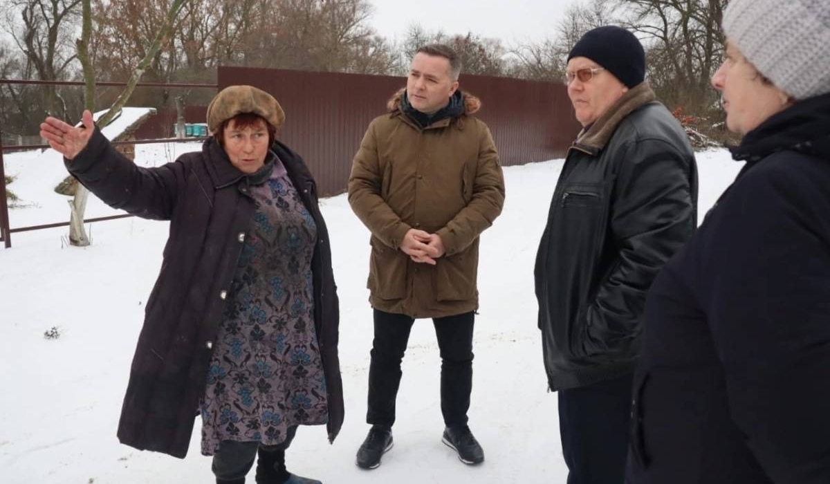 Депутат Курской областной Думы Эдуард Дюмин встретился с жителями Фатежского района