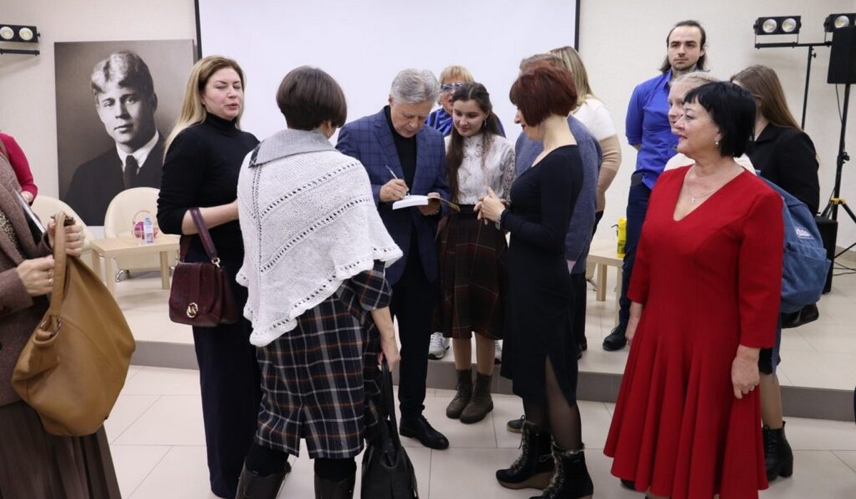 Курский дирижёр выступил в Рязани с лекцией о музыке барокко
