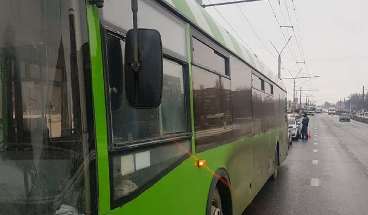 В Курске 46-летняя пассажирка автобуса пострадала в ДТП