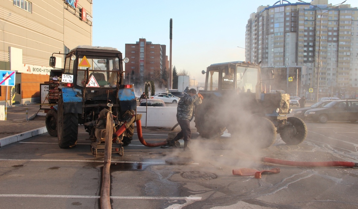 В Курске отопление и горячую воду после порыва на теплосети по улице Студенческой вернут к утру 8 декабря