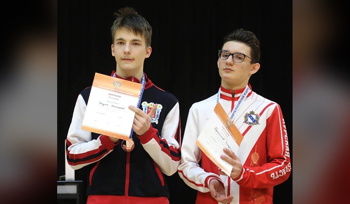Курские рапиристы завоевали 2 медали на кадетском первенстве России