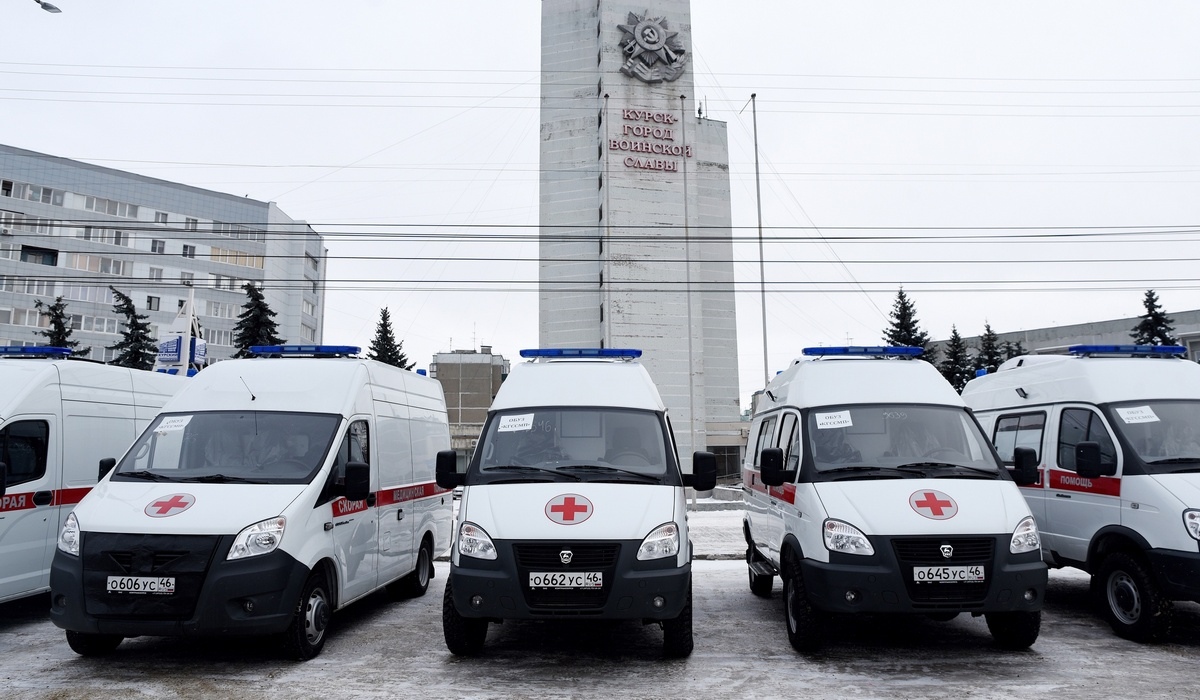 Курские медики получили 30 новых автомобилей скорой помощи