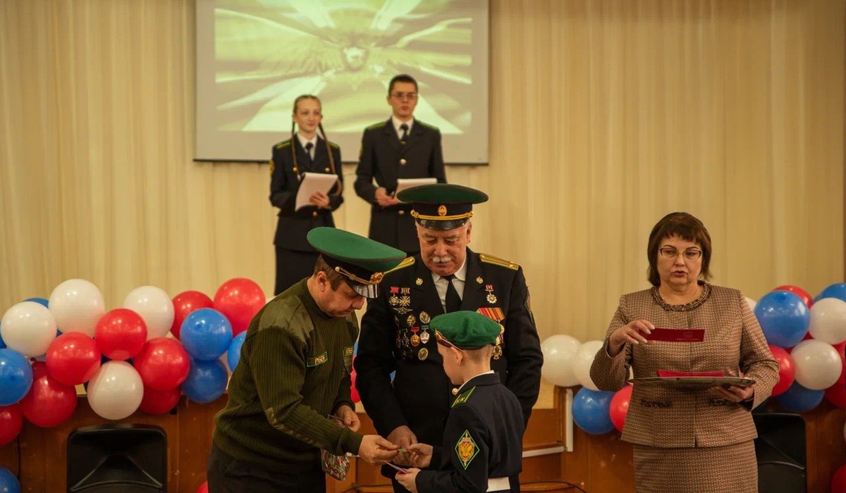 Пятиклассников курской школы посвятили в кадеты