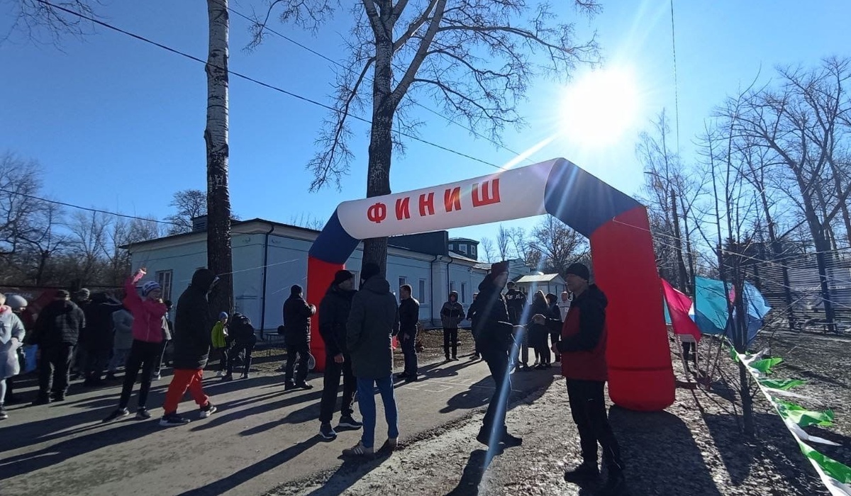 18 марта в Курске провели забег в честь воссоединения Крыма с Россией