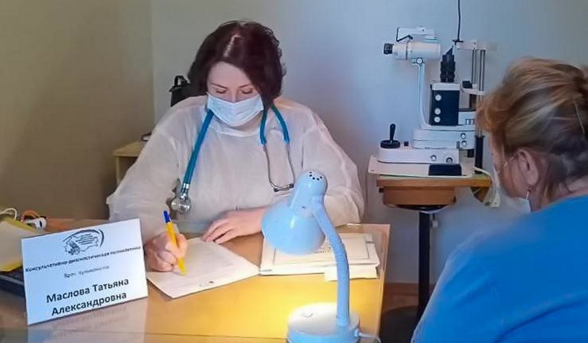Курские врачи провели выездной прием в Касторенском районе