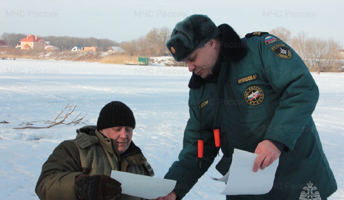 Курские спасатели напоминают об опасности весеннего льда
