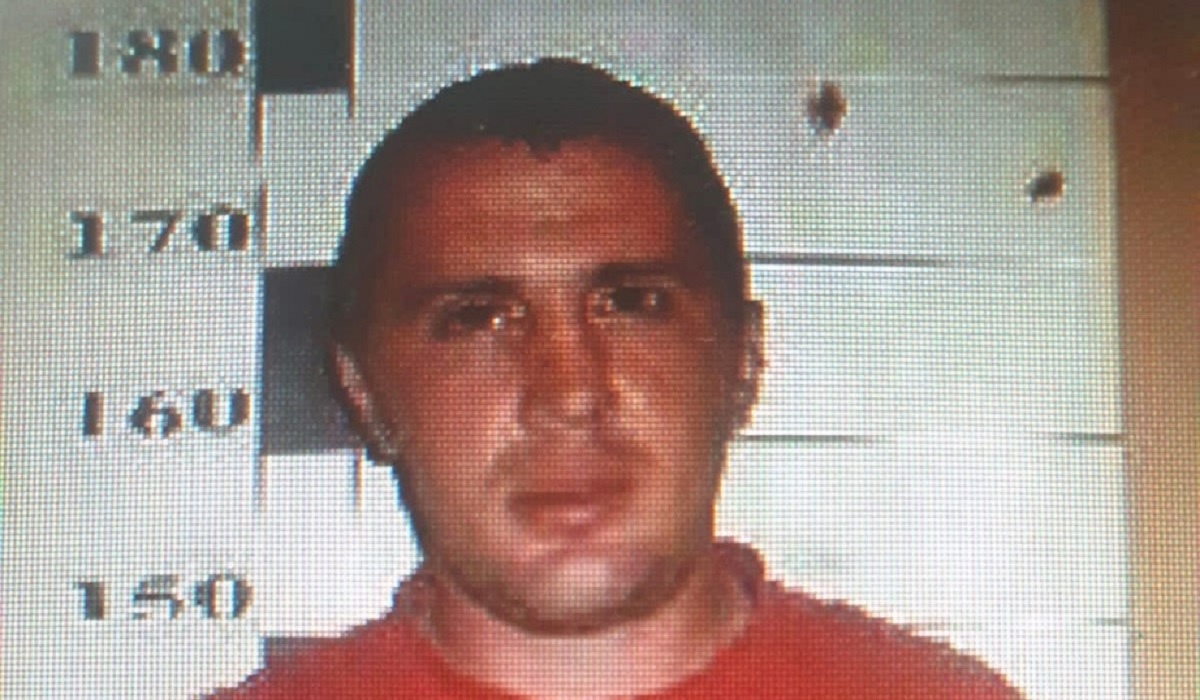 Курские полицейские ищут подозреваемого в краже 37-летнего мужчину