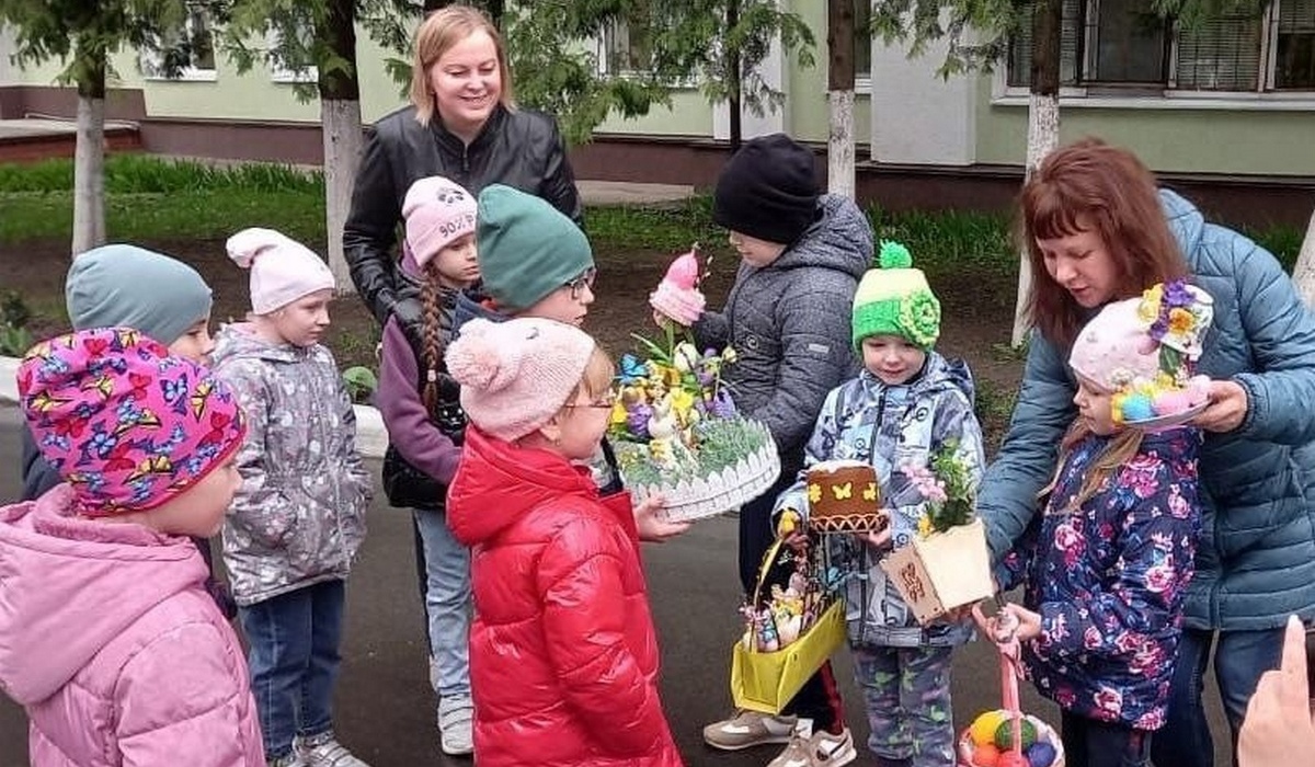 В Курской области детсадовцы подготовили пасхальные подарки для военнослужащих