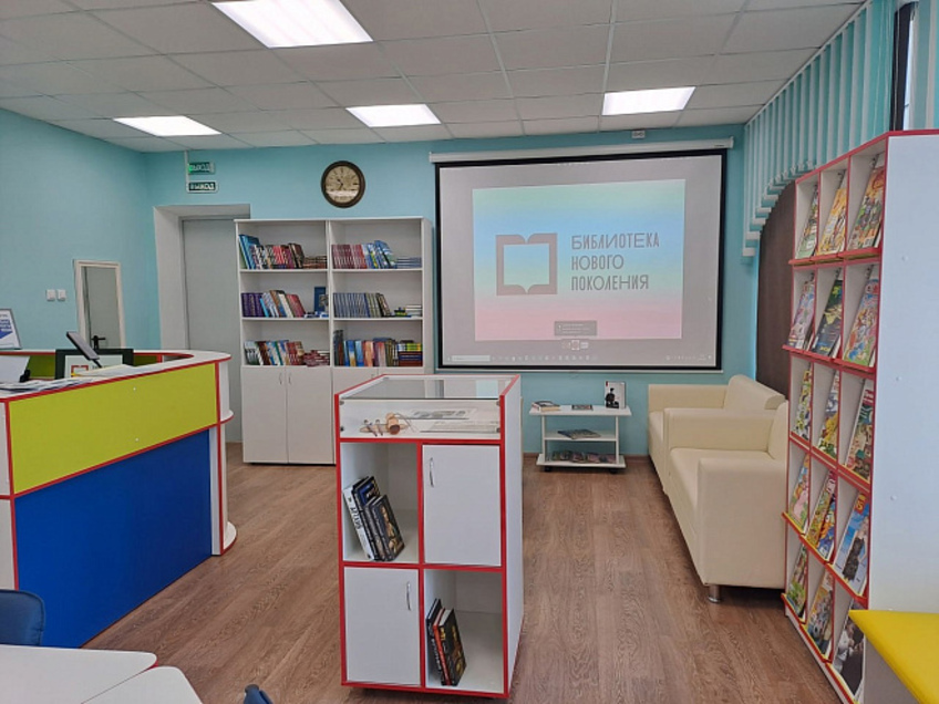 В Пристенском районе открылась модельная библиотека нового поколения