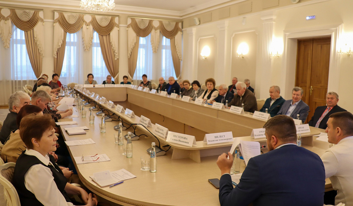 В Курской области создали Совет ветеранов госслужбы при губернаторе