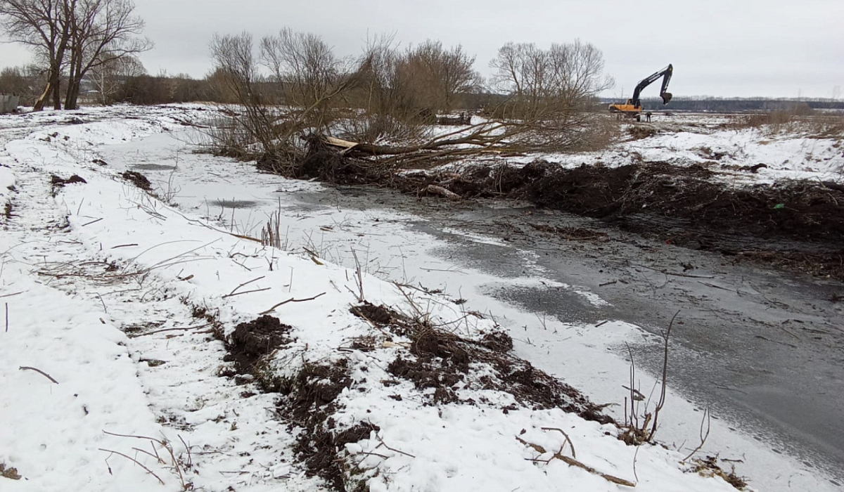 В Солнцевском районе Курской области расчищают 5,6 километра водоема