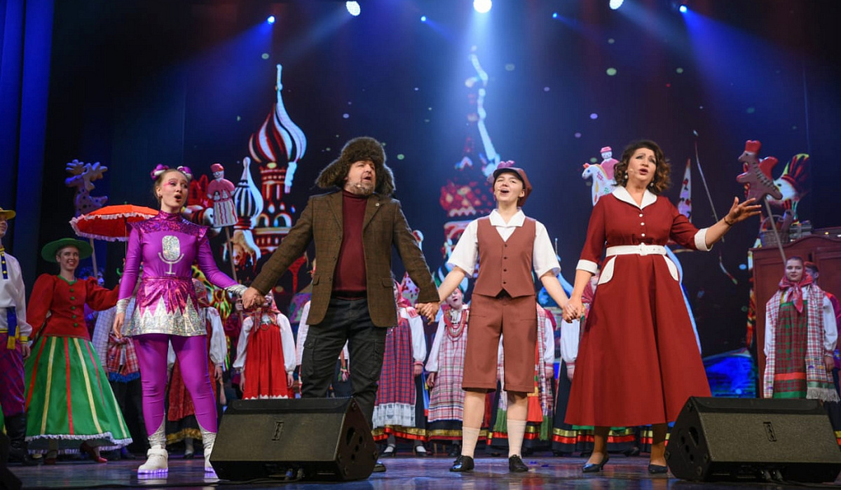 В Курске состоялась премьера иммерсивного мюзикла «Необычайное кругосветное путешествие»