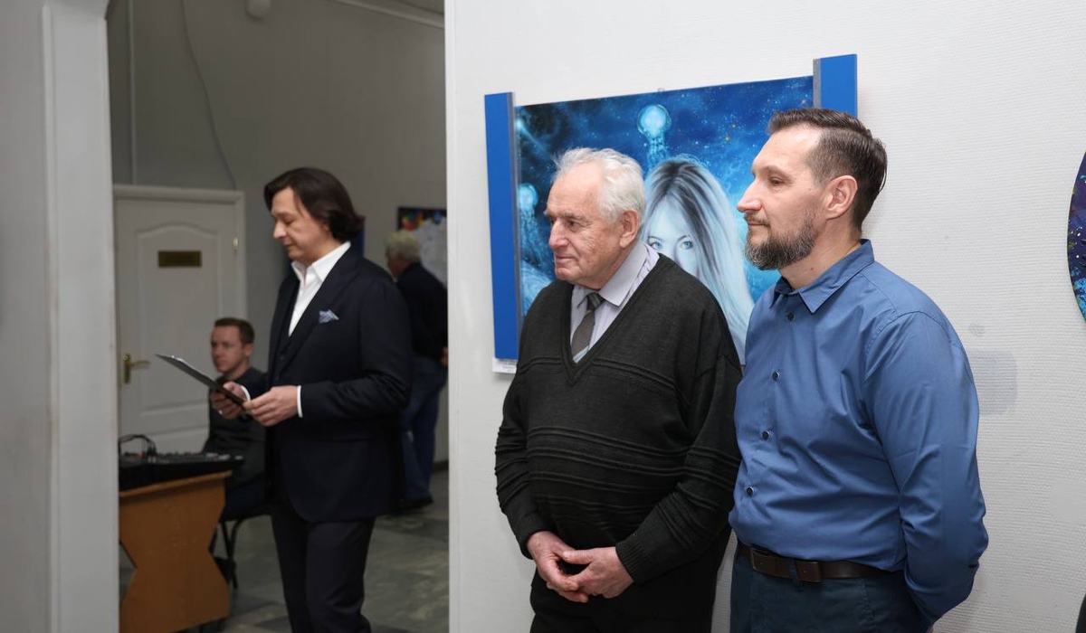 В Курске открылась выставка художника Сергея Воронкина «Мои миры»