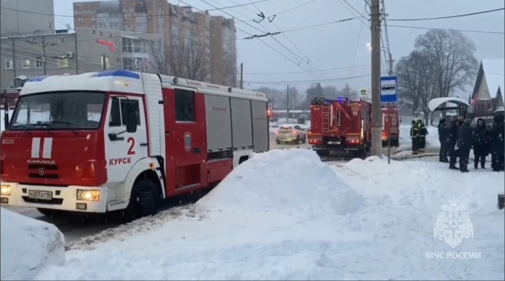 В Курске 11 декабря горел мебельный склад на улице Пучковка