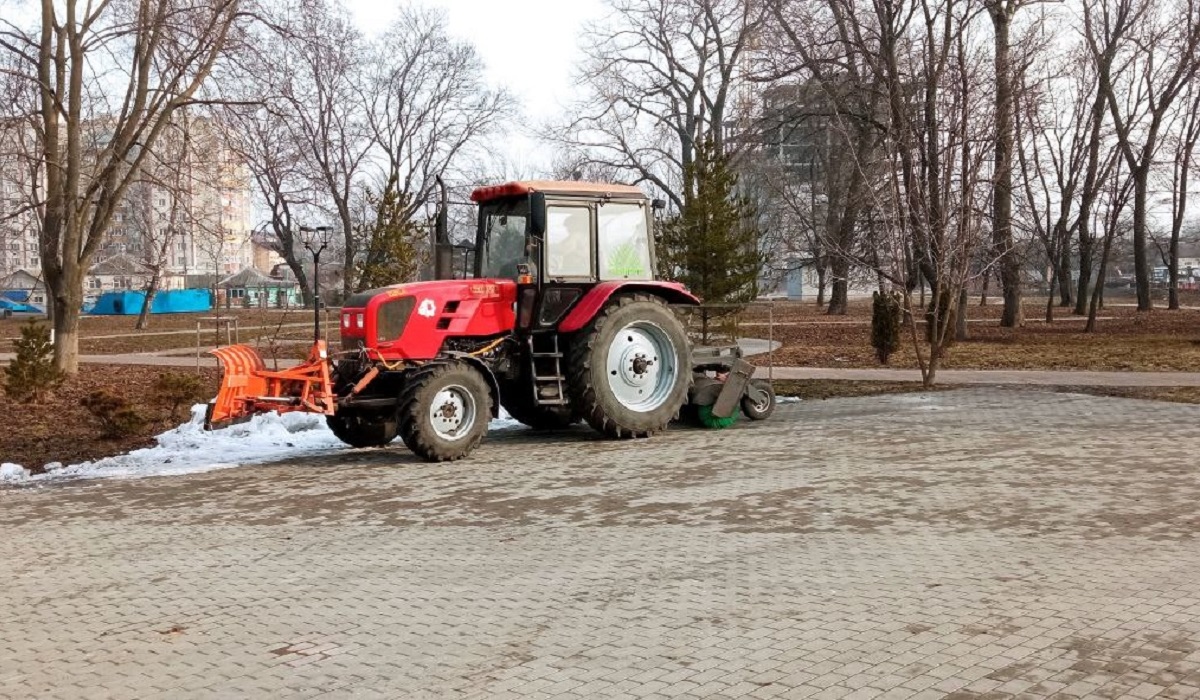 В Курске поддерживают санитарное состояние парков, благоустроенных по нацпроекту