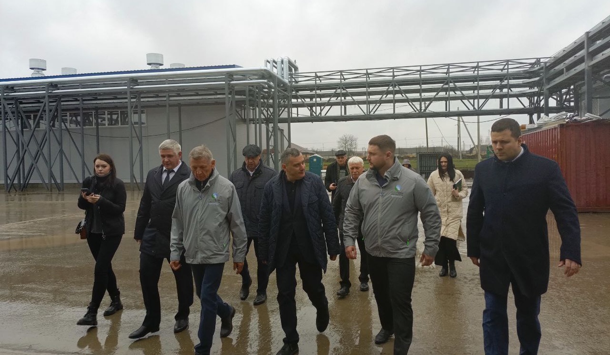Александр Хинштейн осмотрел мясоперерабатывающий завод