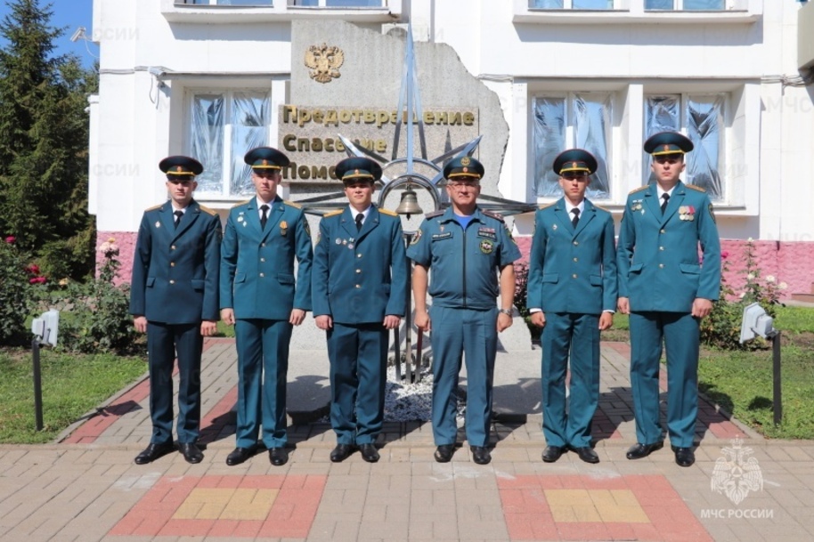 В Курскую область прибыли 5 выпускников вузов МЧС