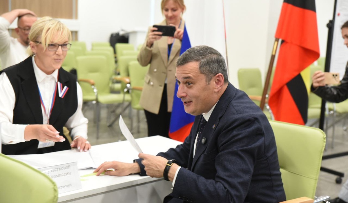 Все четыре кандидата проголосовали на выборах губернатора Курской области