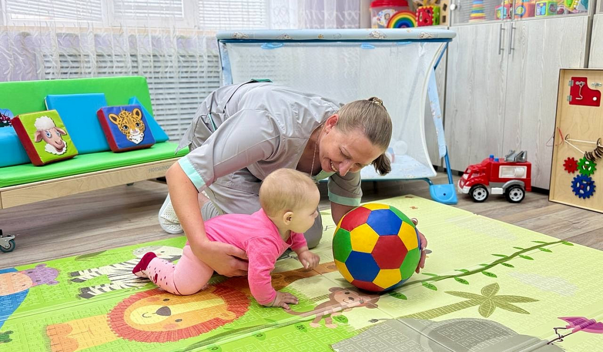 В Курской области реализуют проект «Социальная няня»