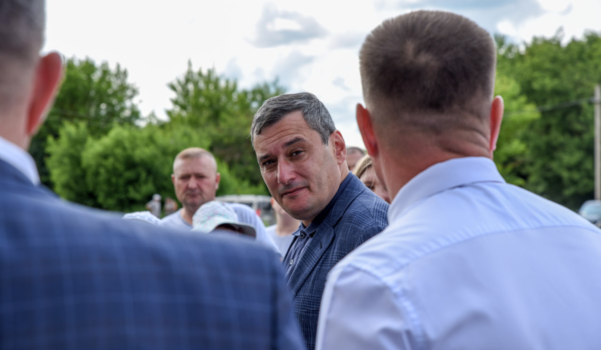 Губернатор Александр Хинштейн резко прокомментировал приезд Апачева в Курск
