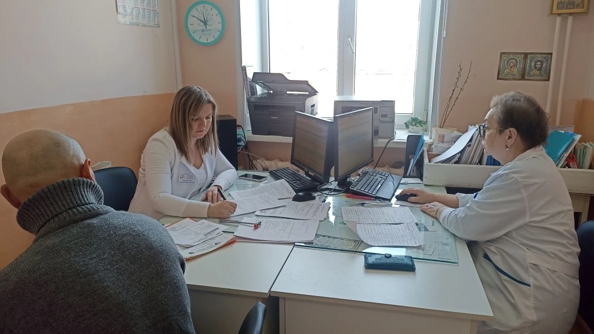 Врачи Курской областной больницы 31 марта проведут прием в Тимском районе