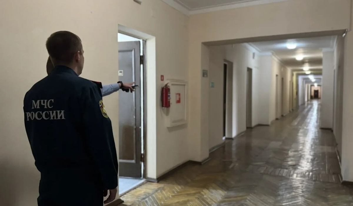 В Курске ПВР в гостинице «Центральная» закроют из-за протечки крыши