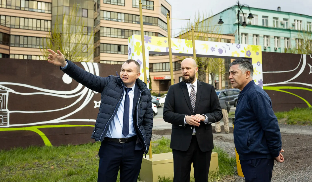 Мэр Курска Евгений Маслов проверил проблемные участки города
