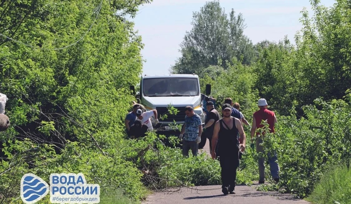 В Курской области жители Рыльска присоединились к акции «Вода России»