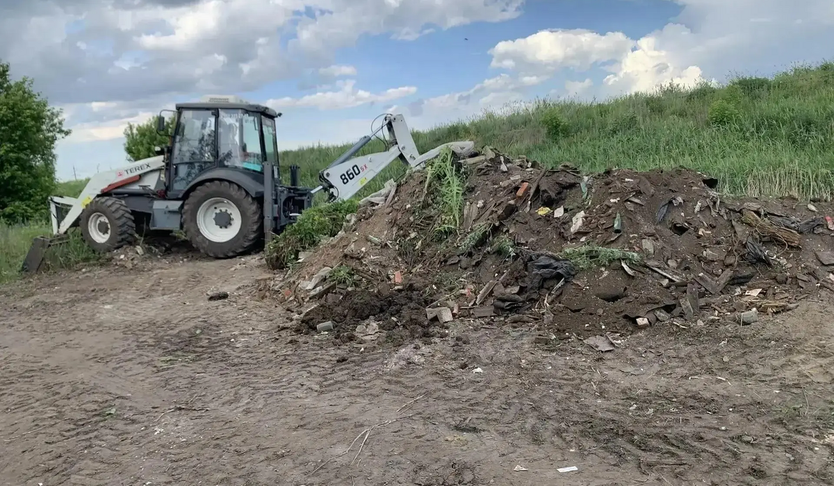 В Курске продолжается ликвидация свалки напротив ТЭЦ-1