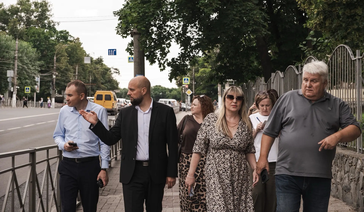 В Курске решат проблемы с благоустройством улицы Дзержинского