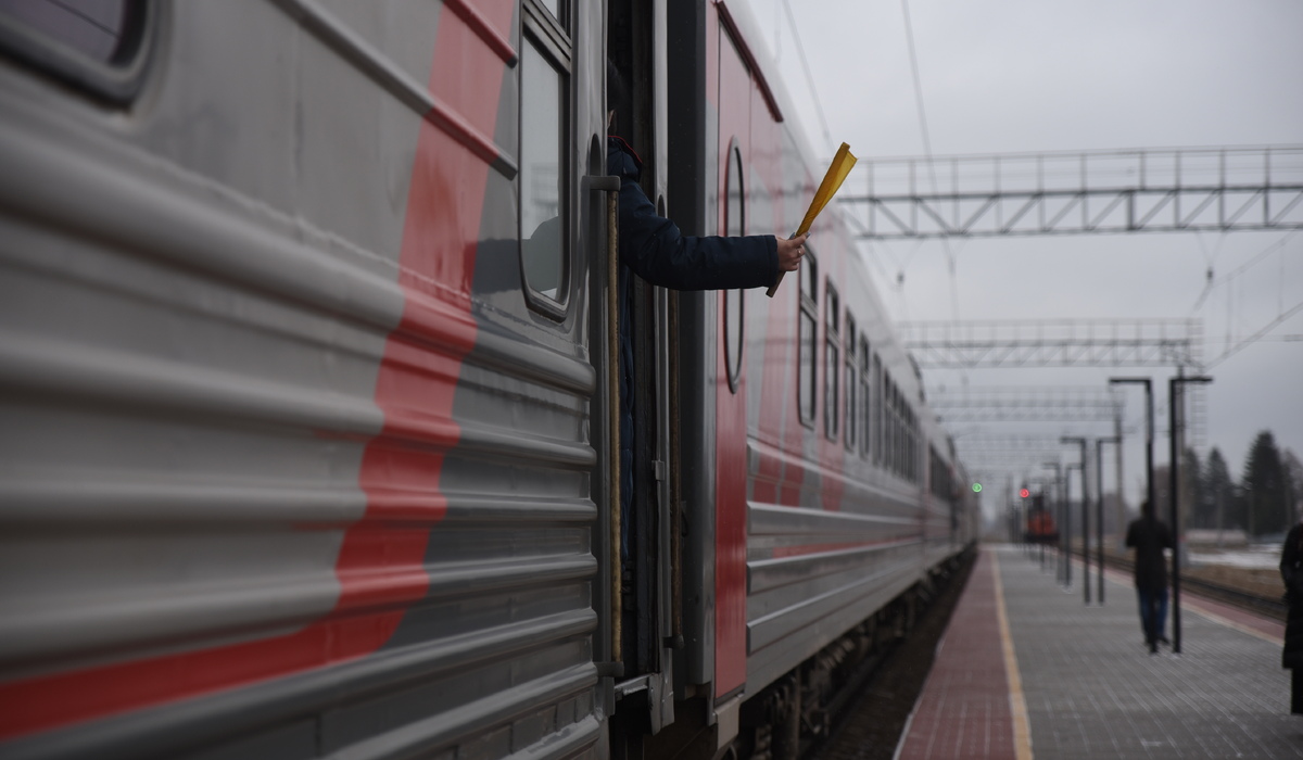 В Курской области задерживаются пять пассажирских поездов