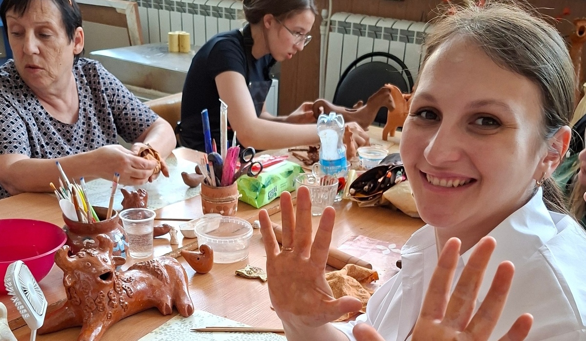 В Курске прошел мастер-класс по суджанской керамике