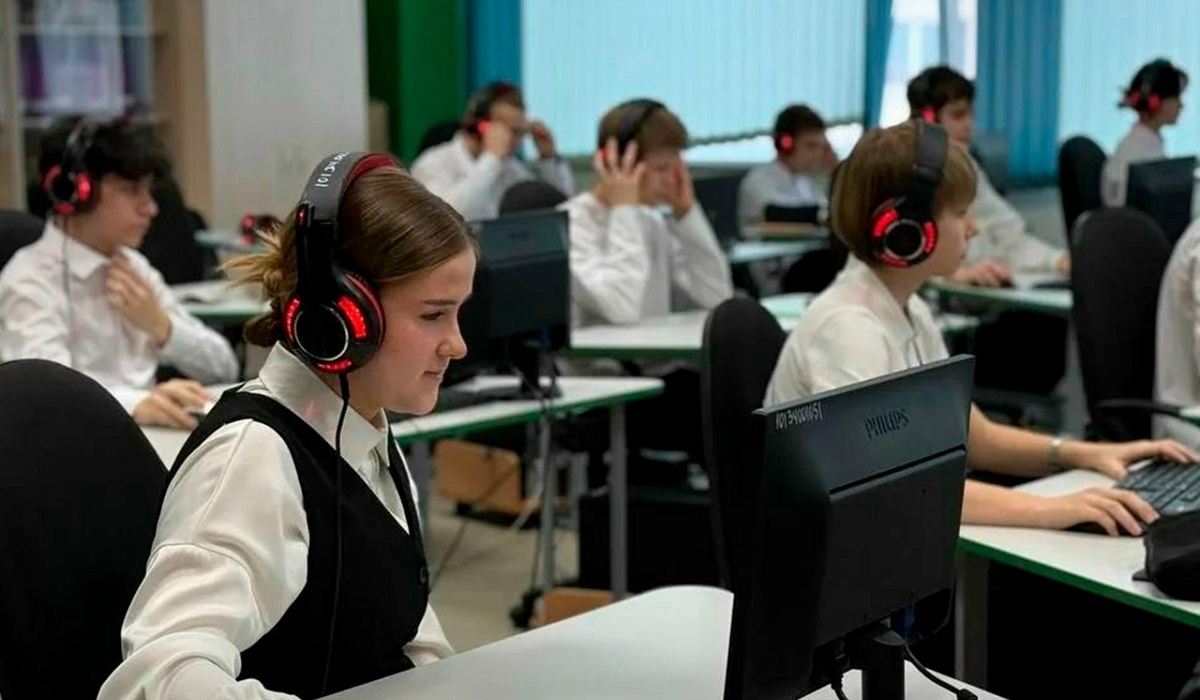 Школьники Курской области изучают цифровые профессии на Уроках цифры