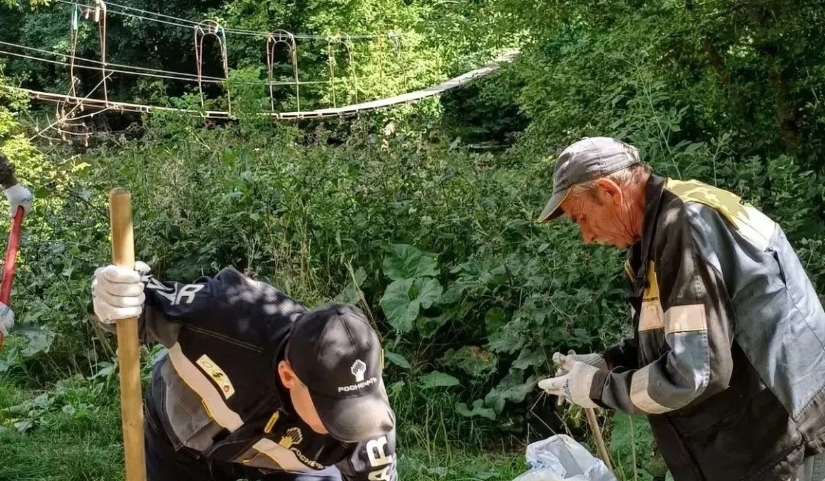 В Курске на реке Тускарь состоялся экологический субботник