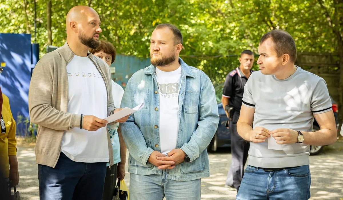В Курске мэр обсудил с жителями КЗТЗ новый Генплан и развитие микрорайона