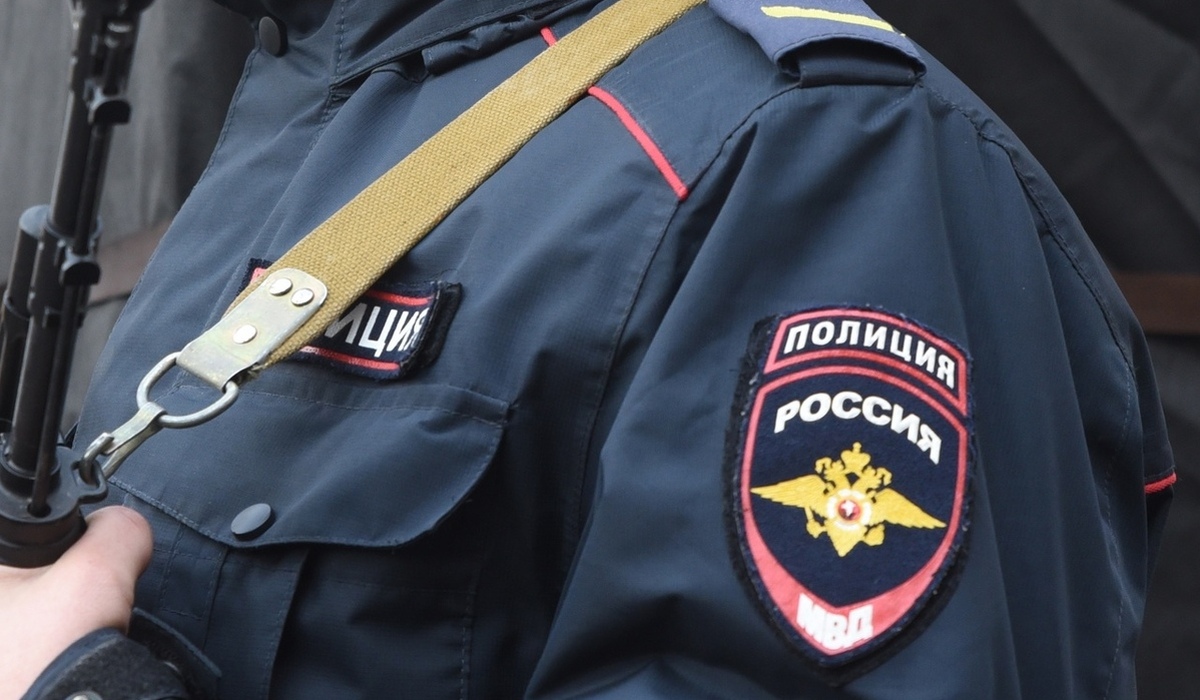 В Курской области полицейские за сутки раскрыли кражу кошелька в магазине
