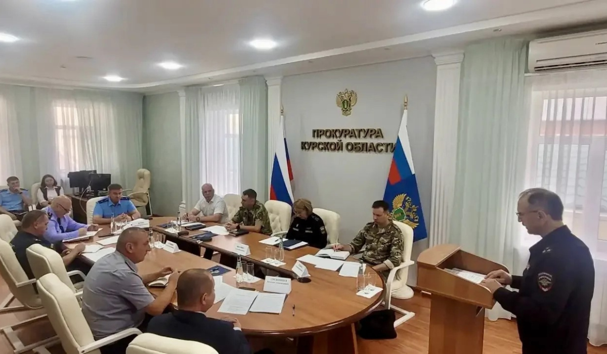 В прокуратуре Курской области обсудили защиту прав несовершеннолетних