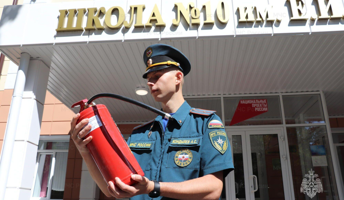 В Курской области спасатели проверили 759 школ к началу учебного года
