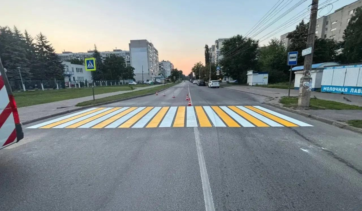 В Курске проверяют качество дорожной разметки на 105 участках