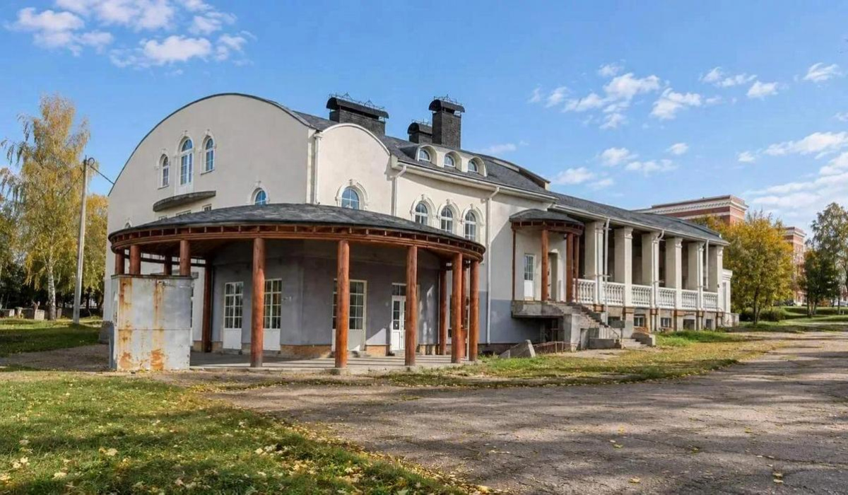В Курске в Первомайском парке снесут недостроенное здание