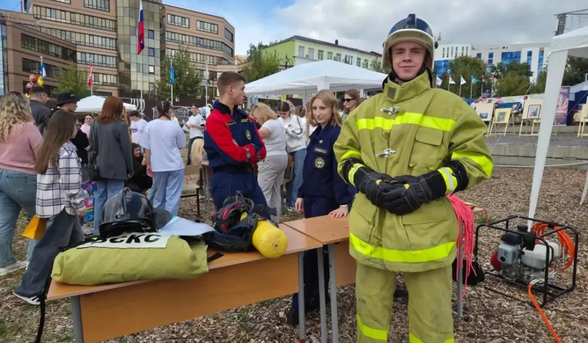В Курске на Полугоре отмечают День Сеймского округа