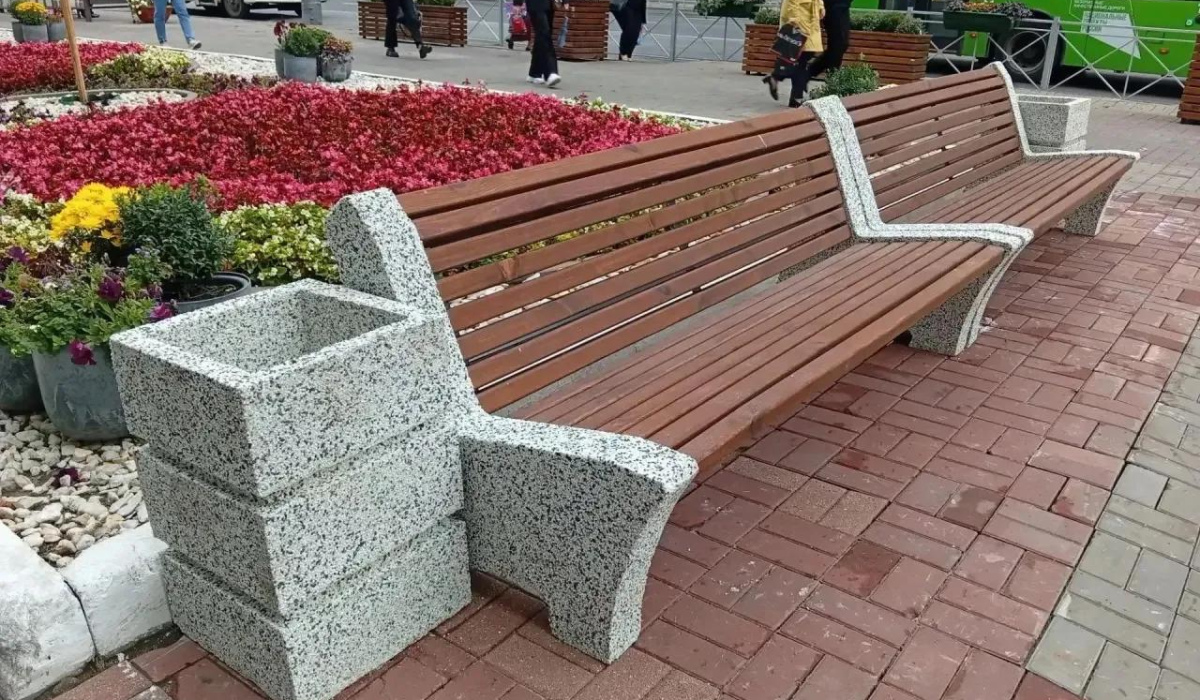 В центре Курска установят более 120 новых скамеек